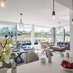 3-schlafzimmer-villa Mit Privatem Pool Im Zentrum By Interhome Protaras