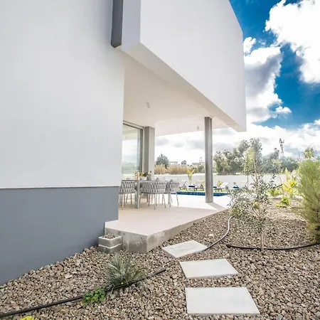 Casa de Férias 3-schlafzimmer-villa Mit Privatem Pool Im Zentrum By Interhome *