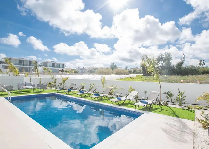 3-schlafzimmer-villa Mit Privatem Pool Im Zentrum By Interhome Tatil Evi Protaras