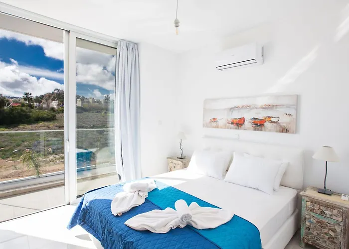 3-schlafzimmer-villa Mit Privatem Pool Im Zentrum By Interhome Tatil Evi Protaras